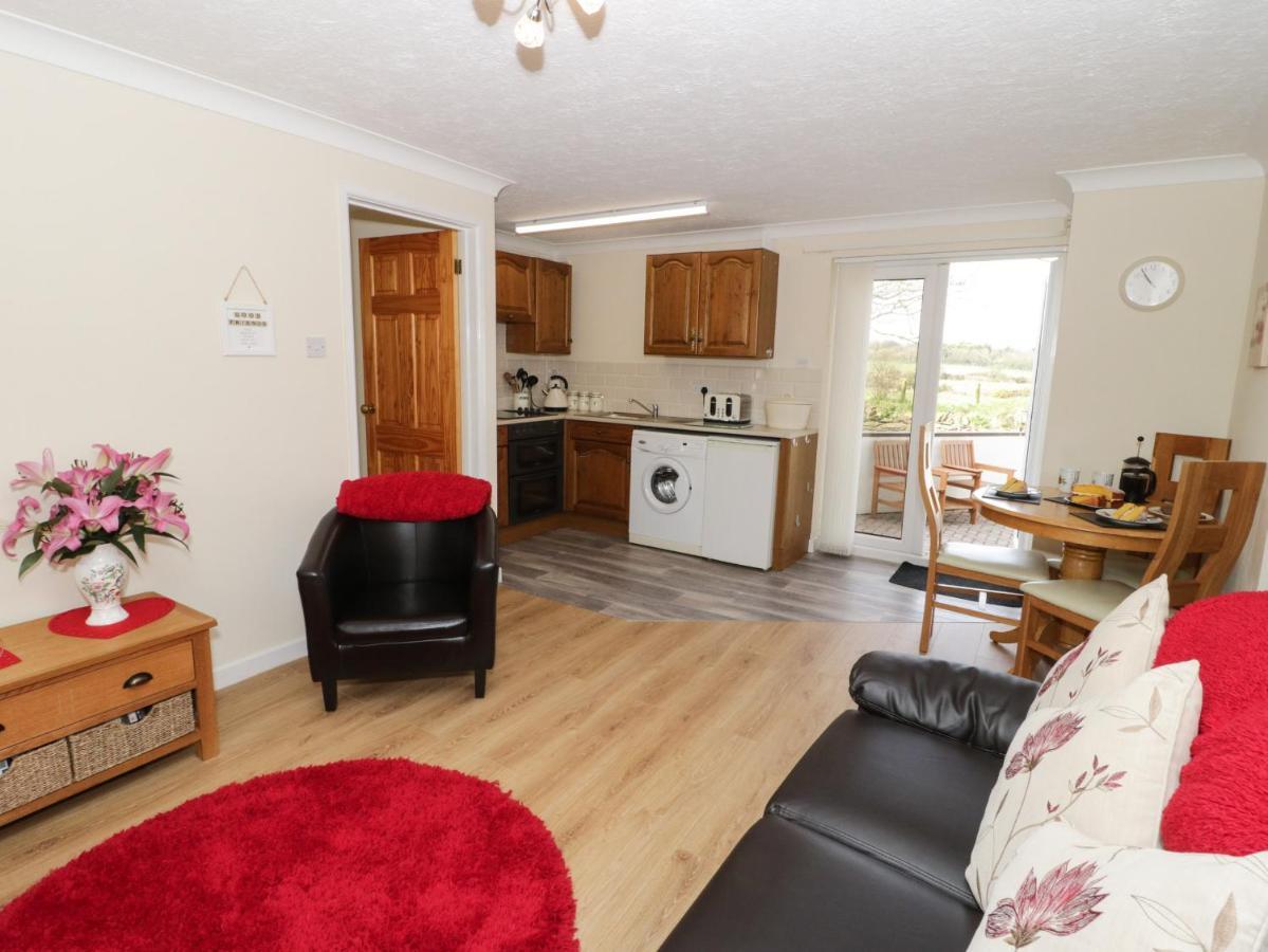 Bodegri Cottage Llanfflewyn Bagian luar foto