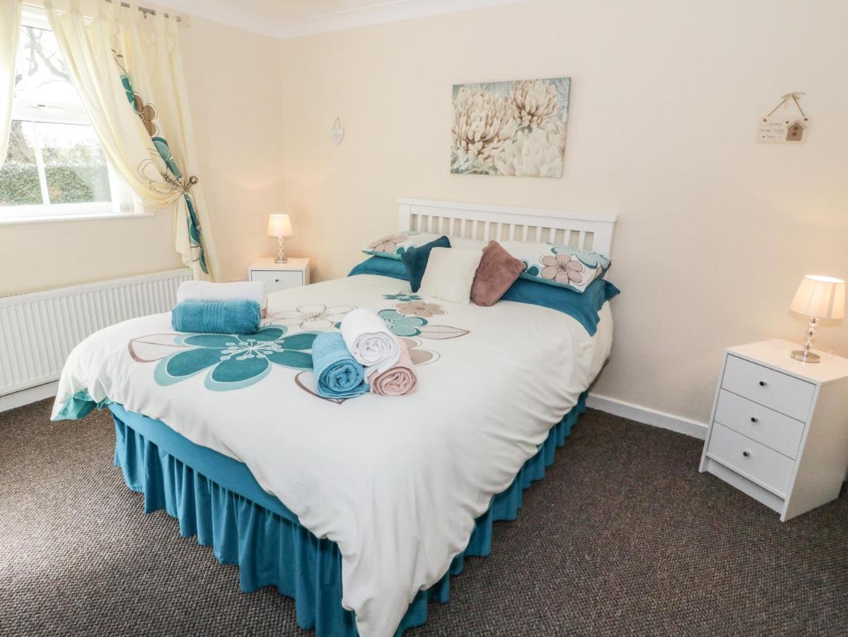 Bodegri Cottage Llanfflewyn Bagian luar foto